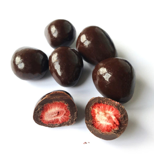 Green Grove Choc Coated Strawberry - Dark