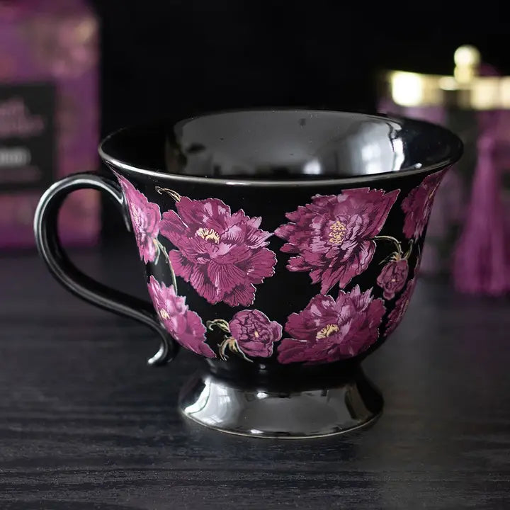 Cups, Saucers & Trinket dishes = Wonder imports
