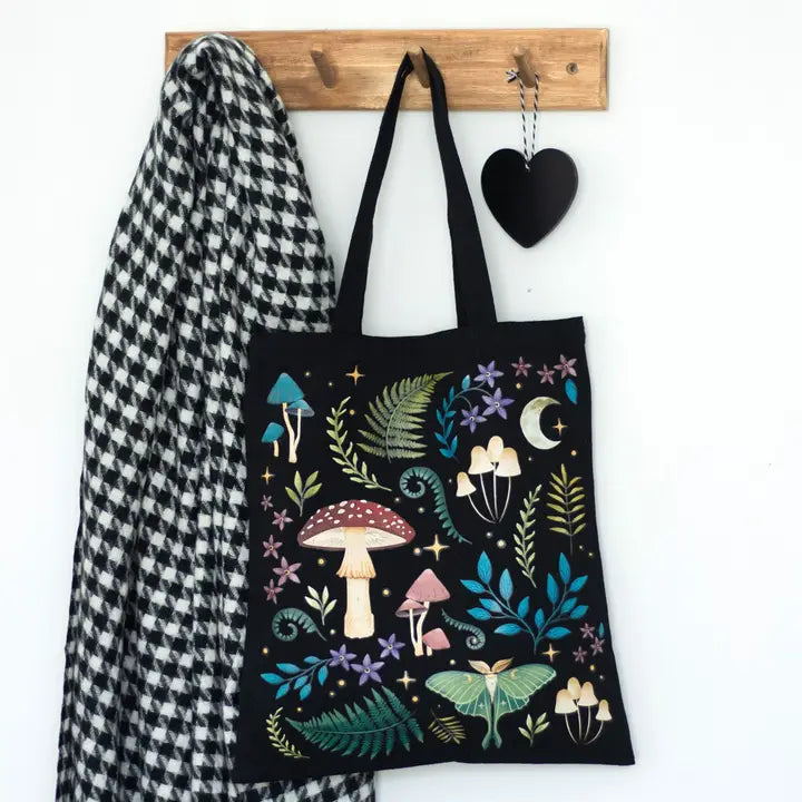 Bags, Purses and Wallets = Wonder imports